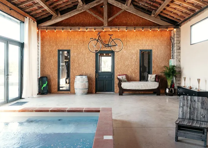 De L Olivier * Poulan-Pouzols