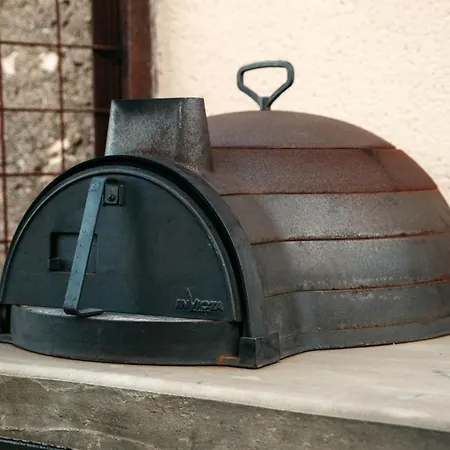 De L Olivier *